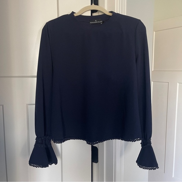 Tuckernuck Pomander Place Navy Blue Palmer Crewneck Top - Picture 1 of 4